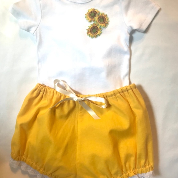 Yellow Bloomers and Onesie Sunflower Set - Picture 2 of 8